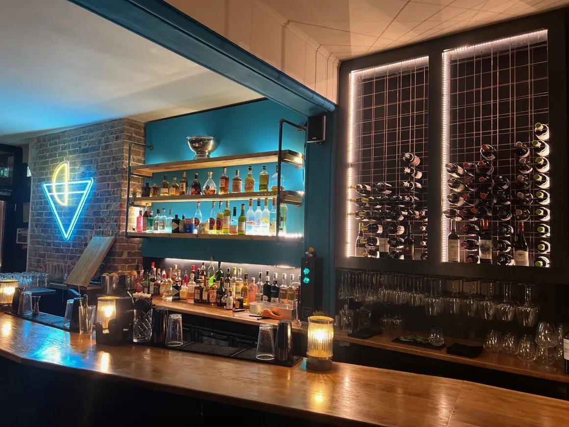 lemons-bar-the-tn-card